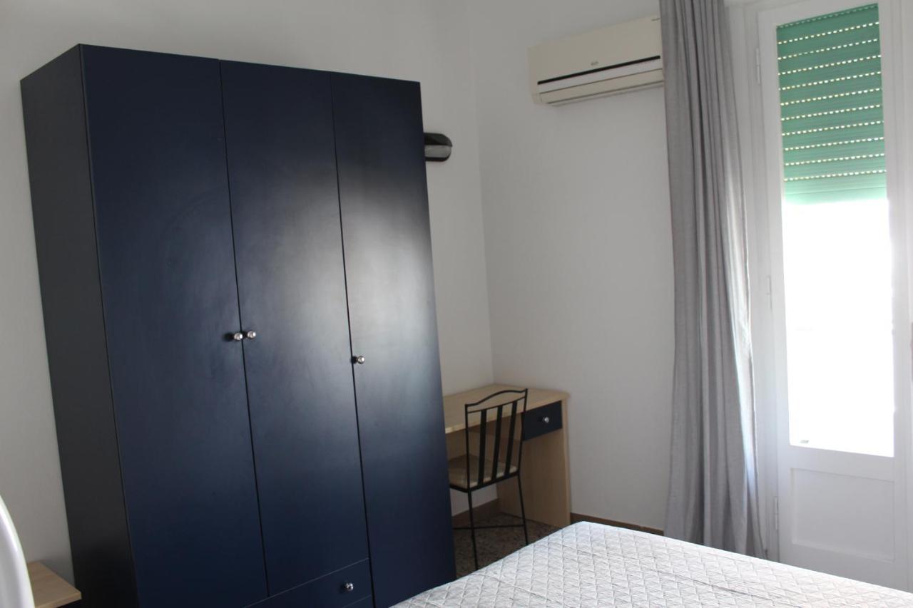 Hotel Mora Rimini Exteriör bild